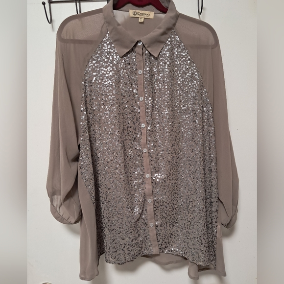 Semi-sheer sequined top - Picture 3 of 14